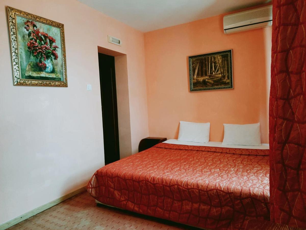 Family Art Hotel Gallery Πλέβεν Εξωτερικό φωτογραφία