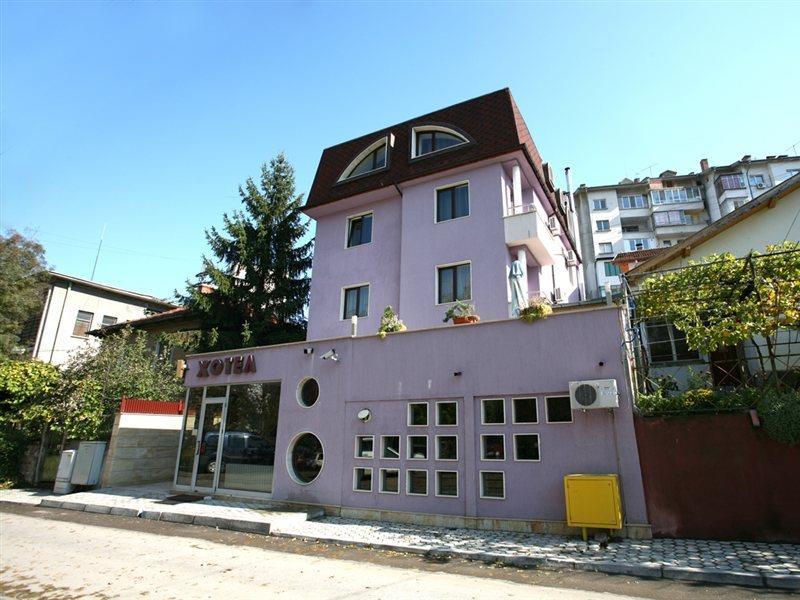 Family Art Hotel Gallery Πλέβεν Εξωτερικό φωτογραφία