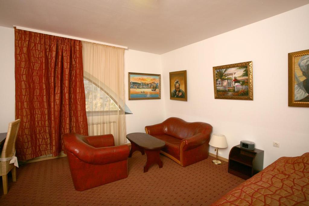 Family Art Hotel Gallery Πλέβεν Δωμάτιο φωτογραφία